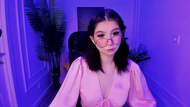 MeLLSawertyq online show from 4, 11, 2025