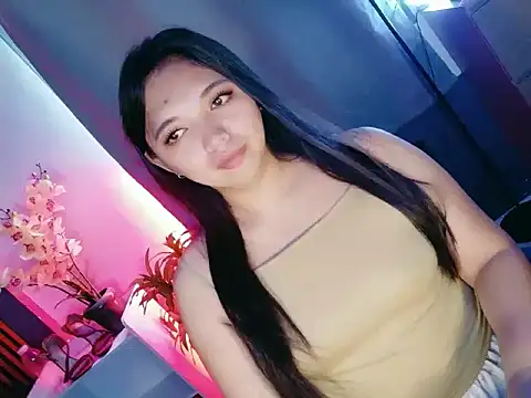 Nikki Karishma online show from 13, 4, 2026