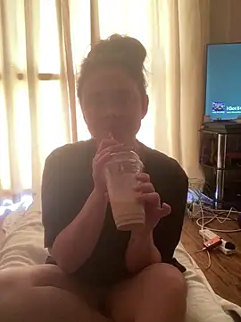 Snapshot of Mia_Winters chatting on 12, 4, 2026 Mia Winters online show from 12, 4, 2026