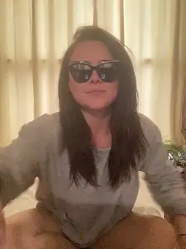 Snapshot of Mia_Winters chatting on 11, 6, 2026 Mia Winters online show from 11, 6, 2026
