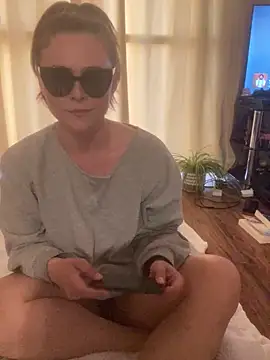 Snapshot of Mia_Winters chatting on 21, 6, 2026 Mia Winters online show from 21, 6, 2026