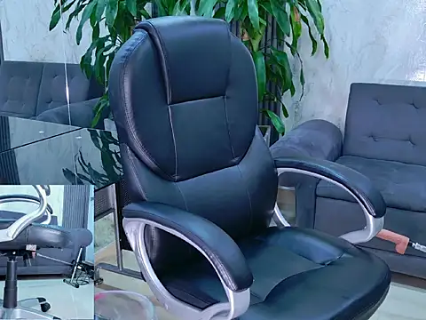 MIA HERNANDEZ HOT online show from 27, 2, 2026