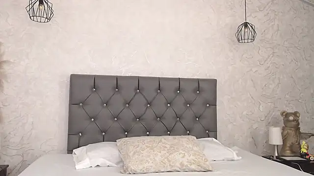 Sabriinaa Foxx online show from 16, 3, 2026