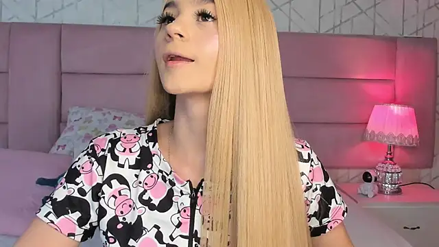 ChloeLaurentt online show from 7, 5, 2026
