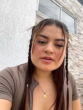 Snapshot of ItsKari chatting on 17, 9, 2025 ItsKari online show from 17, 9, 2025