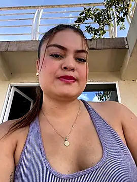 Snapshot of ItsKari chatting on 24, 9, 2025 ItsKari online show from 24, 9, 2025