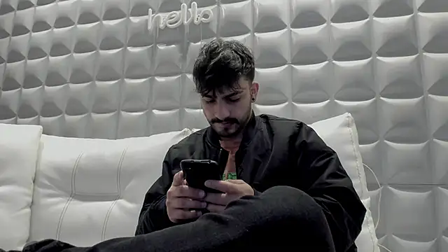 Snapshot of Jack_Daniel__ chatting on 25, 11, 2025 Jack Daniel online show from 25, 11, 2025