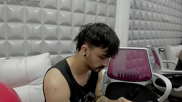 Snapshot of Jack_Daniel__ chatting on 2, 12, 2025 Jack Daniel online show from 2, 12, 2025