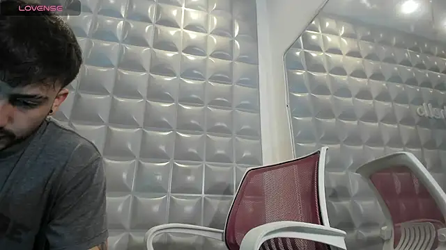 Snapshot of Jack_Daniel__ chatting on 9, 10, 2025 Jack Daniel online show from 9, 10, 2025