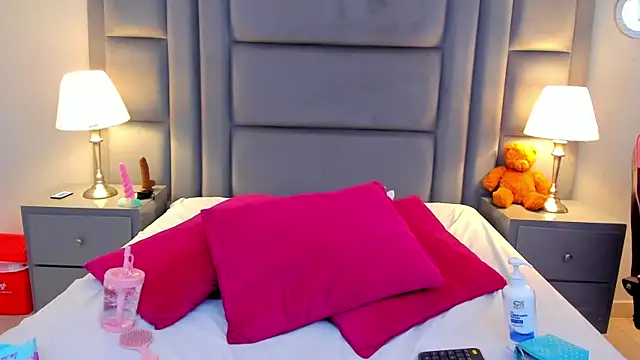 LaylaaDoll online show from 17, 7, 2026