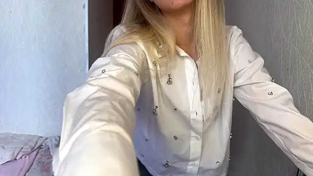 AnnabellVuyovich online show from 20, 9, 2025