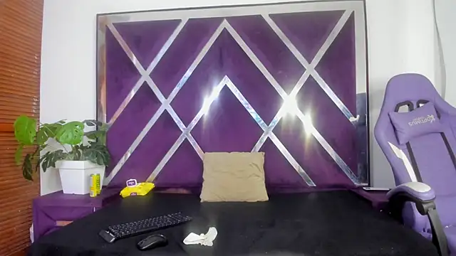 angelkyraasm online show from 23, 4, 2026