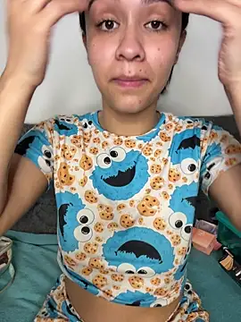 Isabella-Teen online show from 14, 12, 2025