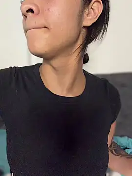 Isabella-Teen online show from 5, 3, 2026