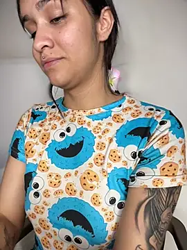 Isabella-Teen online show from 4, 12, 2025