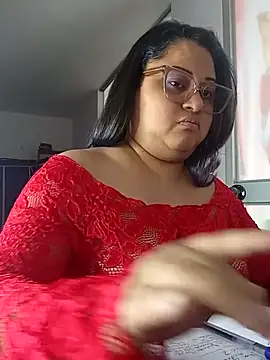 Chiki hot92 online show from 4, 11, 2025