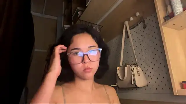 Snapshot of JennyCarpenter chatting on 22, 5, 2026 JennyCarpenter online show from 22, 5, 2026