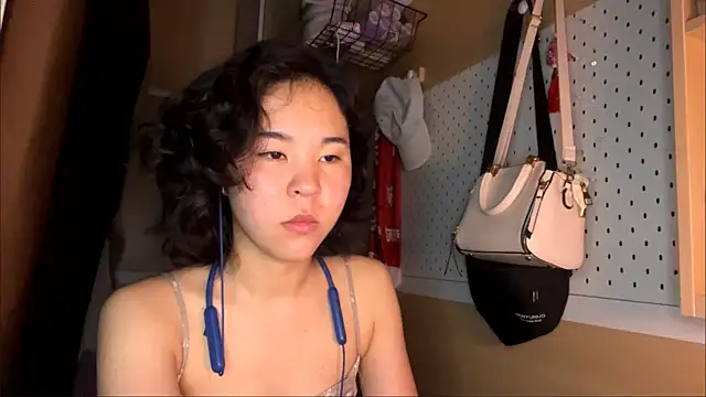 Snapshot of JennyCarpenter chatting on 5, 6, 2026 JennyCarpenter online show from 5, 6, 2026