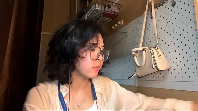 Snapshot of JennyCarpenter chatting on 19, 5, 2026 JennyCarpenter online show from 19, 5, 2026