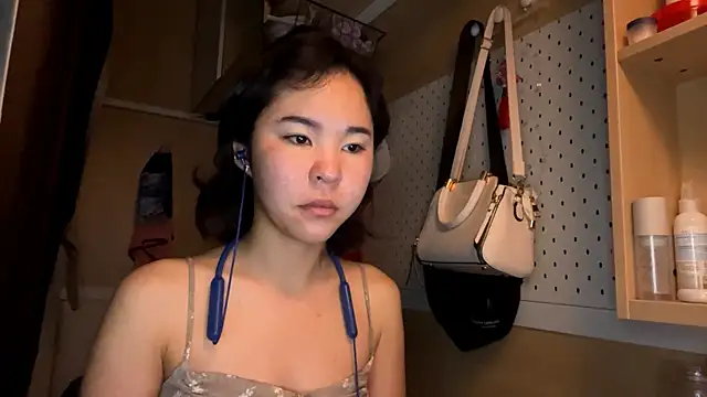 Snapshot of JennyCarpenter chatting on 6, 6, 2026 JennyCarpenter online show from 6, 6, 2026