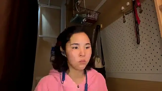 Snapshot of JennyCarpenter chatting on 6, 5, 2026 JennyCarpenter online show from 6, 5, 2026