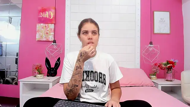 isabel 09 online show from 15, 5, 2026