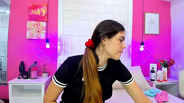 Snapshot of isabel_09 chatting on 24, 6, 2026 isabel 09 online show from 24, 6, 2026