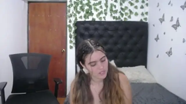 Snapshot of isabel_09 chatting on 30, 10, 2025 isabel 09 online show from 30, 10, 2025