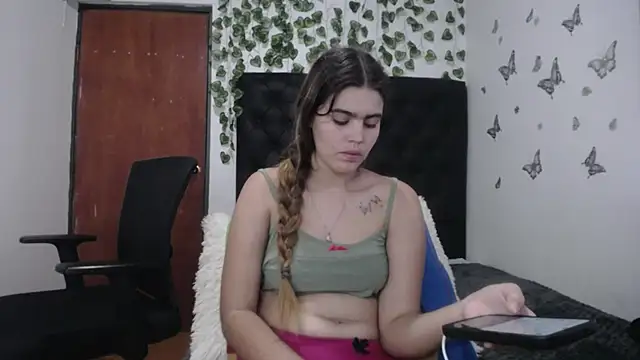 Snapshot of isabel_09 chatting on 24, 10, 2025 isabel 09 online show from 24, 10, 2025