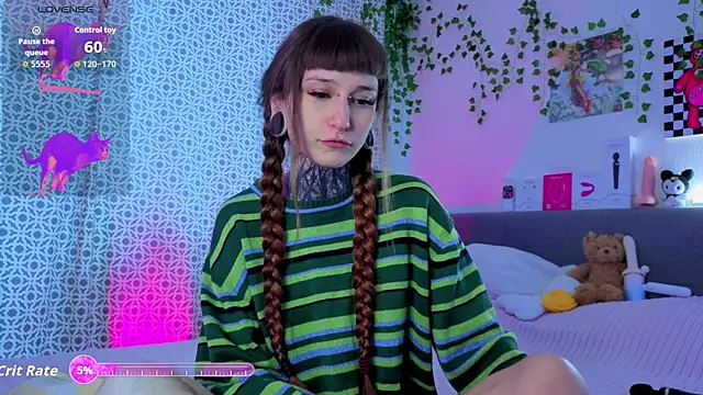 Snapshot of LilithPoison chatting on 28, 5, 2026 LilithPoison online show from 28, 5, 2026