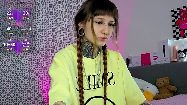 LilithPoison online show from 1, 2, 2026