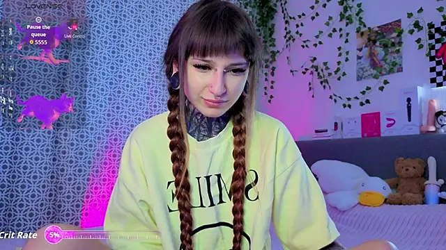 Snapshot of LilithPoison chatting on 10, 5, 2026 LilithPoison online show from 10, 5, 2026