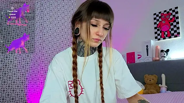 LilithPoison online show from 5, 2, 2026