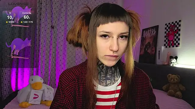 LilithPoison online show from 2, 11, 2025