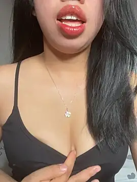 Snapshot of Rose-babyx chatting on 4, 6, 2026 Rose-babyx online show from 4, 6, 2026