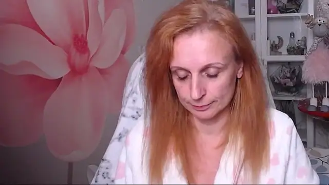 Snapshot of Venus_love1 chatting on 31, 10, 2025 Venus love1 online show from 31, 10, 2025