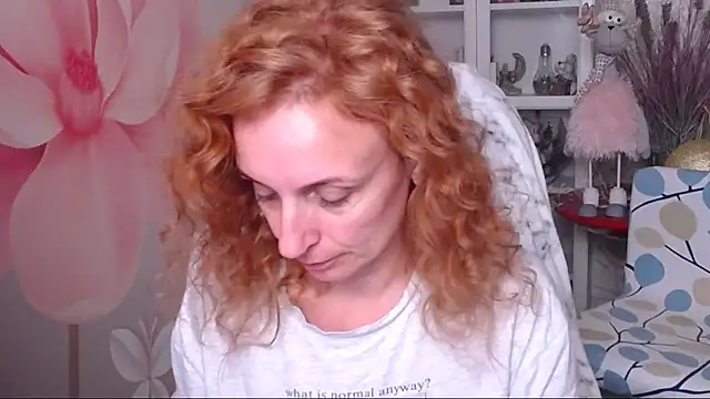 Snapshot of Venus_love1 chatting on 11, 11, 2025 Venus love1 online show from 11, 11, 2025