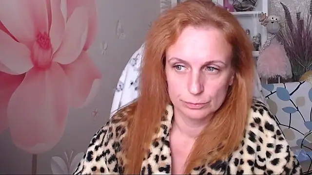 Snapshot of Venus_love1 chatting on 16, 10, 2025 Venus love1 online show from 16, 10, 2025