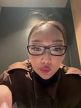 Snapshot of AdriaNochi chatting on 1, 6, 2026 AdriaNochi online show from 1, 6, 2026