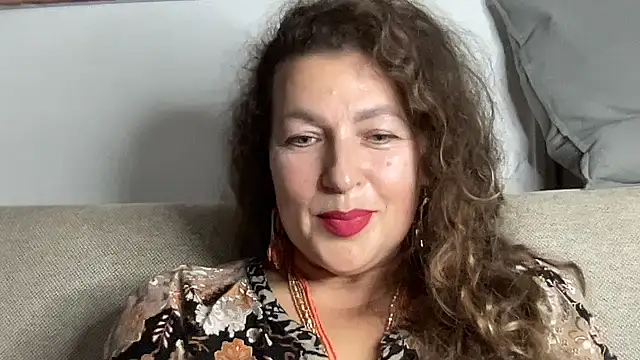Snapshot of Elviora chatting on 7, 10, 2025 Elviora online show from 7, 10, 2025