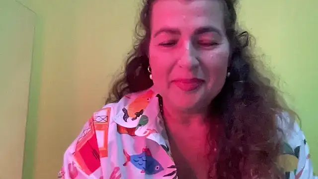 Snapshot of Elviora chatting on 10, 10, 2025 Elviora online show from 10, 10, 2025