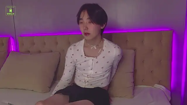 HeejinWang online show from 15, 10, 2025