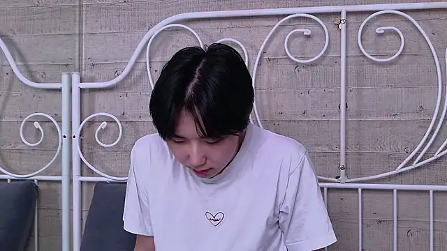 HeejinWang online show from 30, 5, 2026
