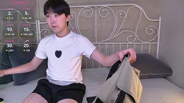 HeejinWang online show from 21, 12, 2025