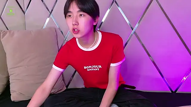 HeejinWang online show from 23, 9, 2025
