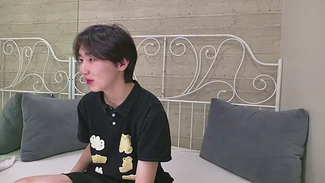 HeejinWang online show from 17, 10, 2025