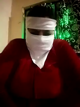 Love-890 online show from 18, 11, 2025