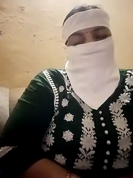 Love-890 online show from 3, 11, 2025