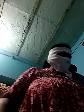 Love-890 online show from 8, 11, 2025