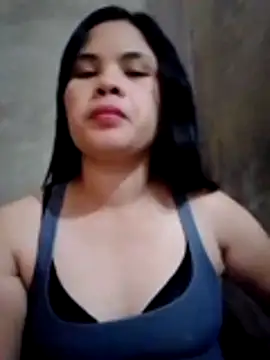 Snapshot of sweet_bella16 chatting on 24, 10, 2025 sweet bella16 online show from 24, 10, 2025